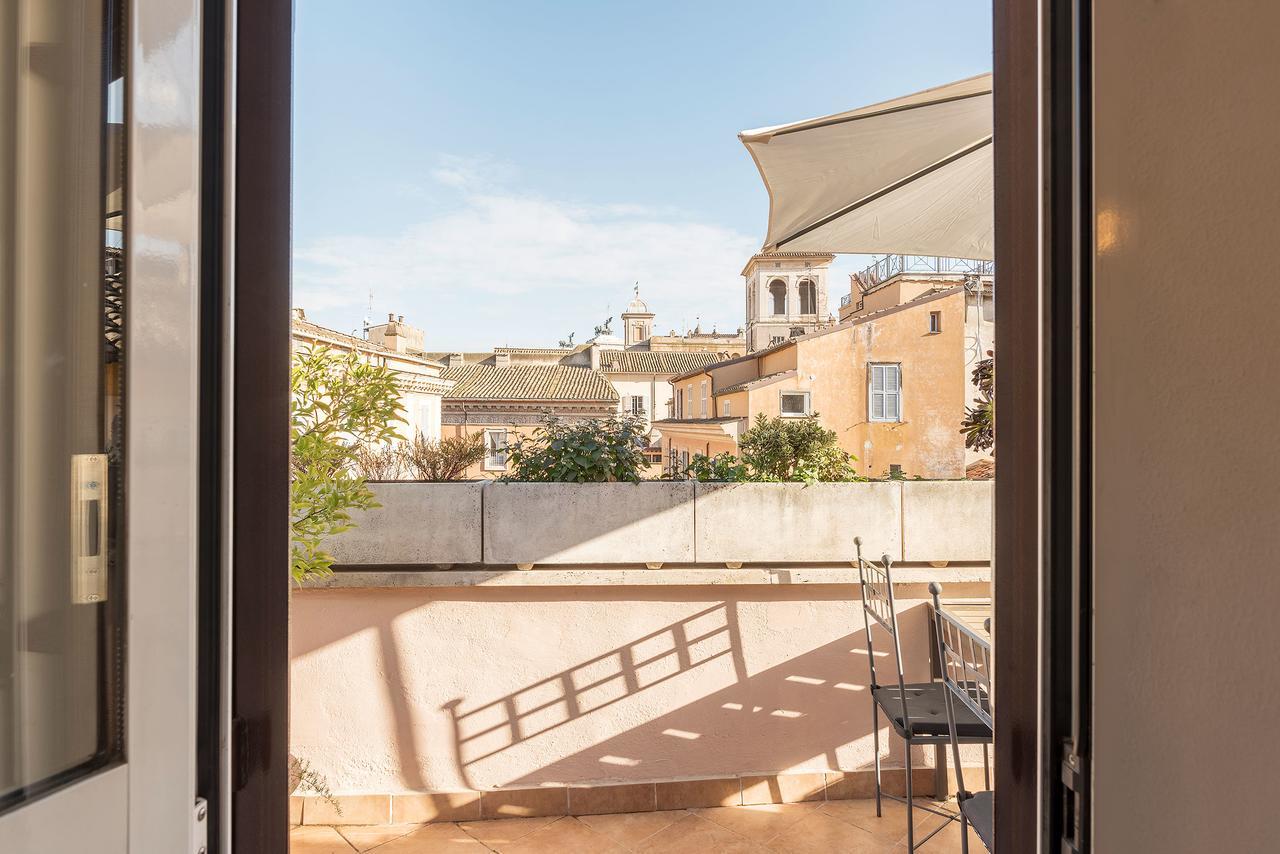 Penthouse With Terrace In The Heart Of Romeアパートメント エクステリア 写真