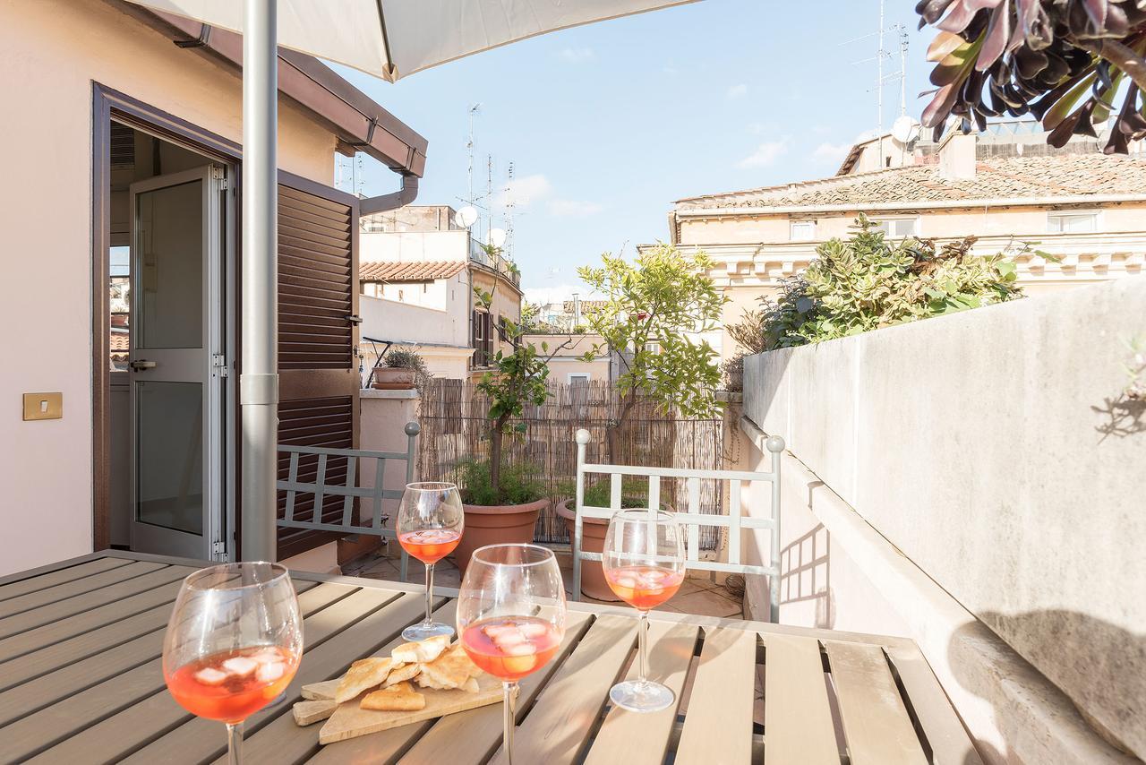 Penthouse With Terrace In The Heart Of Romeアパートメント エクステリア 写真