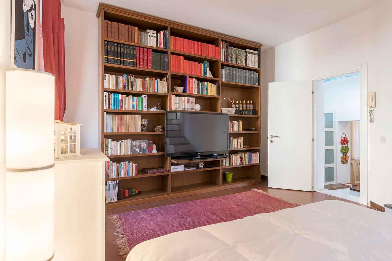 Penthouse With Terrace In The Heart Of Romeアパートメント エクステリア 写真