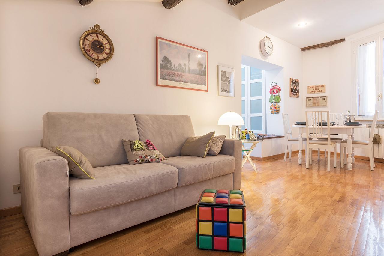 Penthouse With Terrace In The Heart Of Romeアパートメント エクステリア 写真